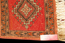 Carica l'immagine nel visualizzatore di Gallery, Tappeto Autentico Originale Annodato a Mano Kashmir Pakistan 30x30 CM
