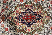 Lade das Bild in den Galerie-Viewer, Original Hand Made Carpets CM 350x240
