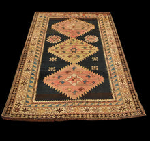 Carica l&#39;immagine nel visualizzatore di Gallery, Hand made Antique Kazak / Shirvan Caucasic Carpets CM 168x111
