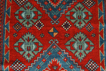 Lade das Bild in den Galerie-Viewer, Hand made Antique Kazak / Shirvan /  Caucasic Carpets CM 175x130
