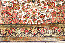 Carica l&#39;immagine nel visualizzatore di Gallery, Authentic original hand knotted carpet 157x105 CM
