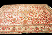 Carica l&#39;immagine nel visualizzatore di Gallery, Ancient Antique Original Hand Made Carpets Tapis Teppich CM 390x290
