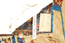 Carica l&#39;immagine nel visualizzatore di Gallery, CM 170x140 Hand made Antique Kazak / Shirvan Caucasic Carpets  - Rimodificato
