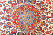 Carica l&#39;immagine nel visualizzatore di Gallery, Tappeto Originale annodato a mano Isfahan CM 380X280
