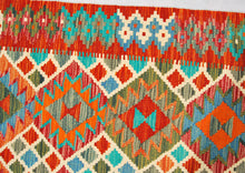 Carica l'immagine nel visualizzatore di Gallery, Kilim Kaudani Lana Hand Made in Afganistan 184x130 CM (Galleriafarah1970)
