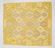 Lade das Bild in den Galerie-Viewer, Kilim Kaudani Lana Hand Made in Afganistan 201x154 CM (Galleriafarah1970)
