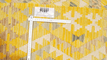 Carica l'immagine nel visualizzatore di Gallery, Kilim Kaudani Lana Hand Made in Afganistan 201x154 CM (Galleriafarah1970)
