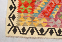 Lade das Bild in den Galerie-Viewer, Kilim Kaudani Lana Hand Made in Afganistan 296x202 CM (Galleriafarah1970)
