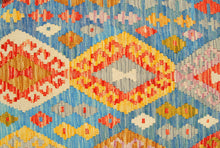 Lade das Bild in den Galerie-Viewer, Kilim Kaudani Lana Hand Made In Afganistan 196x153 CM (Galleriafarah1970)
