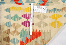 Carica l'immagine nel visualizzatore di Gallery, Kilim Kaudani Lana Hand Made In Afganistan 221x157 CM (Galleriafarah1970)
