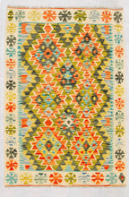 Lade das Bild in den Galerie-Viewer, Kilim Kaudani Lana Hand Made In Afganistan 126x94 CM (Galleriafarah1970)
