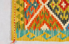 Carica l&#39;immagine nel visualizzatore di Gallery, Kilim Kaudani Lana Hand Made In Afganistan 133x83 CM (Galleriafarah1970)
