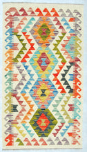 Carica l'immagine nel visualizzatore di Gallery, Kilim Kaudani Lana Hand Made In Afganistan 130x75 CM (Galleriafarah1970)
