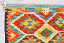 Carica l'immagine nel visualizzatore di Gallery, Kilim Kaudani Lana Hand Made In Afganistan 125x82 CM (Galleriafarah1970)
