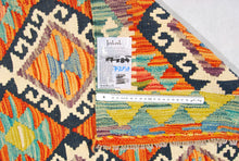 Lade das Bild in den Galerie-Viewer, Kilim Kaudani Lana Hand Made In Afganistan 117x84 CM (Galleriafarah1970)
