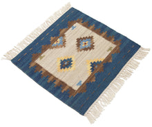 Carica l'immagine nel visualizzatore di Gallery, 40x40 CM Tappetino Kilim India Occasione Lana Cotone GalleriaFarah1970
