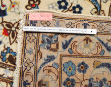 Carica l&#39;immagine nel visualizzatore di Gallery, Tappeto Originale annodato a mano Keshan CM 362x243 (Galleriafarah1970)
