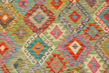 Carica l'immagine nel visualizzatore di Gallery, Original Hand Made Rustic Kilim / Afganistan Origin 154x151 CM (Galleriafarah1970) 
