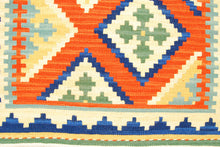 Carica l'immagine nel visualizzatore di Gallery, kilim indiano moderno autentico originale 198x69 cm
