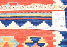 Carica l&#39;immagine nel visualizzatore di Gallery, kilim indiano moderno autentico originale 198x69 cm
