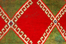 Carica l&#39;immagine nel visualizzatore di Gallery, Rectangular Hand knotted carpet Original Colors CM 230x122
