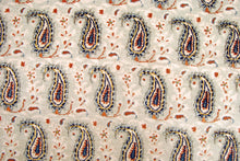 Carica l&#39;immagine nel visualizzatore di Gallery, Tappeto Kashan carpet Original Colors CM 385x283
