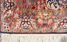 Carica l'immagine nel visualizzatore di Gallery, Original Authentic Hand Made Carpet India Serinegar 152x90 CM
