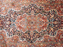 Carica l'immagine nel visualizzatore di Gallery, Original Authentic Hand Made Carpet India Serinegar 152x90 CM
