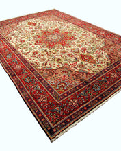 Carica l&#39;immagine nel visualizzatore di Gallery, Tabriz Tapis Original Hand Made Carpets CM 352x252
