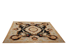 Lade das Bild in den Galerie-Viewer, Arazzo / Aubusson Pekin (Hand Made) 211x198 CM (Galleriafarah1970)
