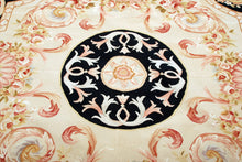 Lade das Bild in den Galerie-Viewer, Arazzo / Aubusson Pekin (Hand Made) 210x198 CM (Galleriafarah1970)
