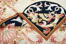 Lade das Bild in den Galerie-Viewer, Arazzo / Aubusson Pekin (Hand Made) 210x198 CM (Galleriafarah1970)
