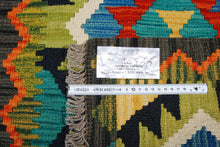 Carica l'immagine nel visualizzatore di Gallery, Kilim Kaudani Afganistan 90x60 CM (Galleriafarah1970) 
