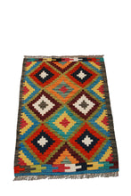 Carica l'immagine nel visualizzatore di Gallery, Kilim Kaudani Afganistan 90x62 CM (Galleriafarah1970) 
