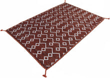 Carica l'immagine nel visualizzatore di Gallery, Kilim atentico, originale e fatto a mano 140x70 CM
