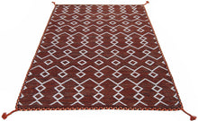Carica l'immagine nel visualizzatore di Gallery, Kilim atentico, originale e fatto a mano 140x70 CM
