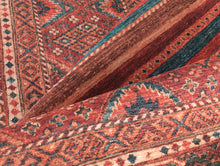 Load image into Gallery viewer, Tappeto Moderno Premium - 57x140 cm (GalleriaFarah1970)
