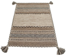 Lade das Bild in den Galerie-Viewer, Kilim Lory tribal 100% Cotone, indiano, fatto a mano 240x60 cm
