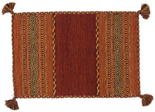 Load image into Gallery viewer, Kilim Lory tribal 100% Cotone, indiano, fatto a mano 110x60 cm

