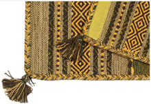 Carica l'immagine nel visualizzatore di Gallery, Kilim Lory tribal 100% Cotone, indiano, fatto a mano 230x160 cm
