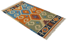 Lade das Bild in den Galerie-Viewer, 122x61 CM Kilim original, authentisch handgemacht #Galleria Farah1970
