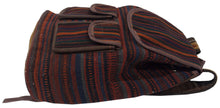 Carica l&#39;immagine nel visualizzatore di Gallery, Zainetto di Kilim Vecchia Manifattura Originale (40x30 Cm)
