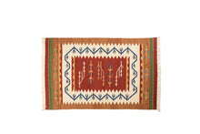 Load image into Gallery viewer, Kilim original, authentisch handgemacht 90x60 CM
